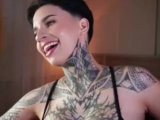 Offline alicee-love on CamSoda