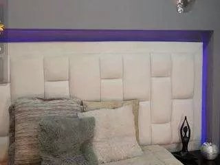 Offline cutearii on CamSoda