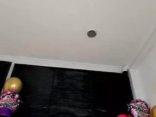 Offline ladiabla2000 on CamSoda