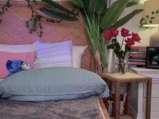 Offline thelittlenative on CamSoda