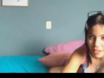 2cgirls69 on Chaturbate 