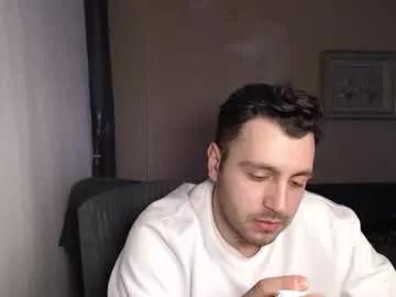 2handsomeman on Chaturbate 