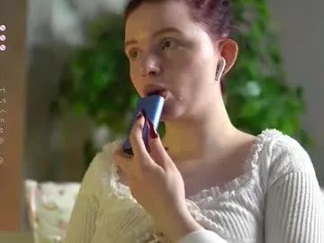 Freechat ambershoney on Chaturbate