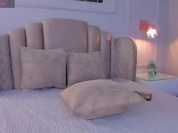 Freechat aria_greco on Chaturbate