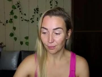 ay_kiss_jully from Chaturbate