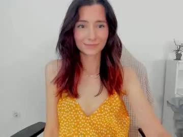 crystalnut from Chaturbate