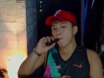 edrianburca052 from Chaturbate