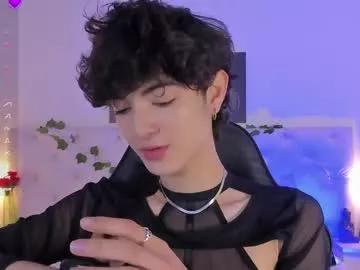 elliot_younng on Chaturbate 