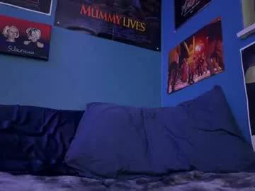 elliotsroom on Chaturbate 