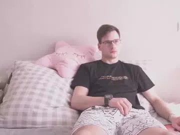 Freechat fluffy_hat on Chaturbate