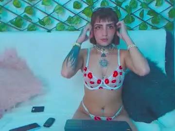 gyal_8_ from Chaturbate