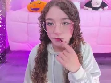 hannacutegod on Chaturbate 