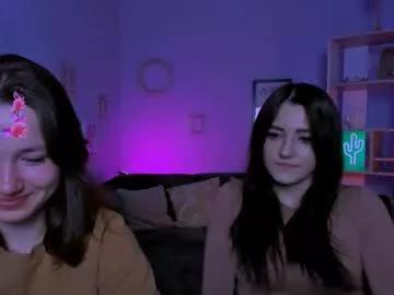 helli_belli on Chaturbate 