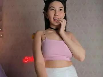 Sexy Iris_on_cam wants you to fuck her body now iris_on_cam from Chaturbate