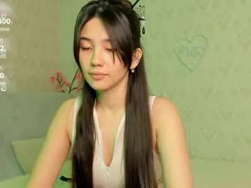 iris_on_cam on Chaturbate 