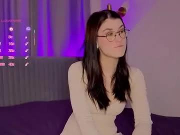 linna4cute from Chaturbate