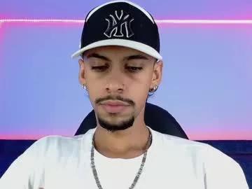 noah_collinss on Chaturbate 