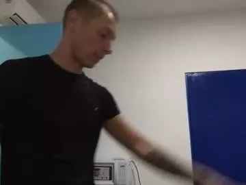 Freechat roastingcorn on Chaturbate