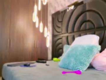 sarahgrey18 on Chaturbate 