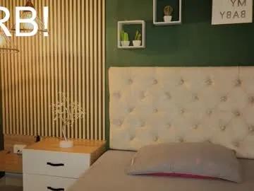 sky_collinss from Chaturbate