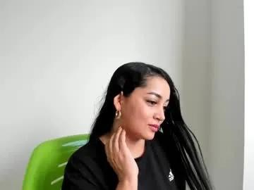 talianasweet03 from Chaturbate