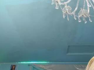 adrianna_fox on Flirt4Free 
