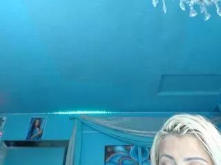 adrianna_fox on Flirt4Free 