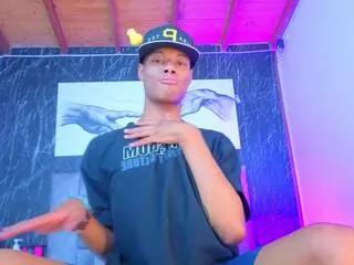 andy_loven on Flirt4Free 