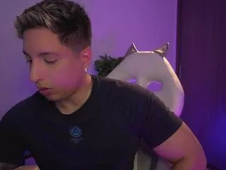 Private appolo_cavill on Flirt4Free