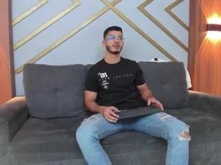 Offline axel_stein on Flirt4Free