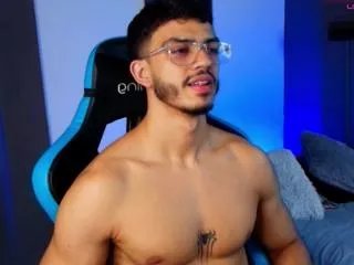 Offline axel_stein on Flirt4Free