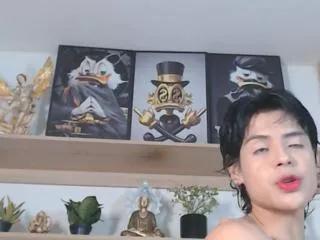 charlie_tomsom on Flirt4Free 