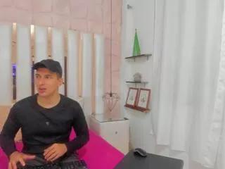 damiian_cruz on Flirt4Free 