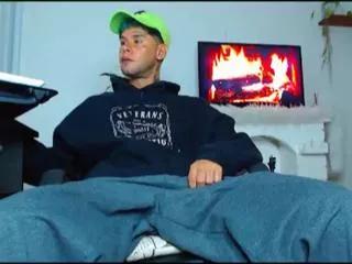 derryck on Flirt4Free 