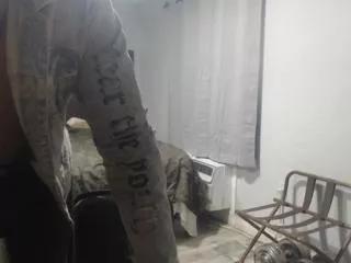 devon_adam on Flirt4Free 