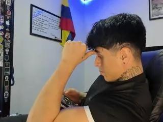 drake_thomsoon on Flirt4Free 