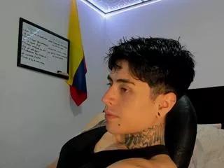 drake_thomsoon on Flirt4Free 