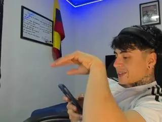 drake_thomsoon on Flirt4Free 