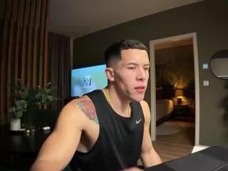 duncan_collins on Flirt4Free 