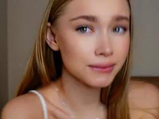 elwyna_ellson on Flirt4Free 