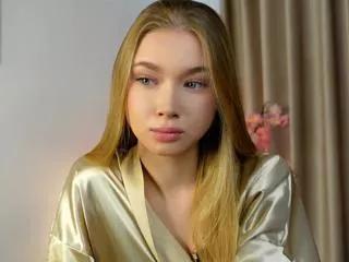 elwyna_ellson on Flirt4Free 