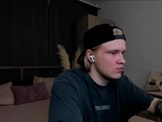 james_skcott on Flirt4Free 