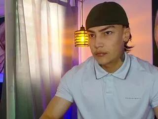 joe_jonass on Flirt4Free 