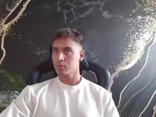 jonas_tren on Flirt4Free 