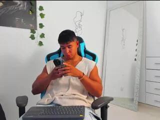 kevin_bray on Flirt4Free 