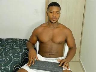 leonardo_jones on Flirt4Free 