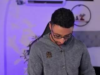 liiam_garcia on Flirt4Free 