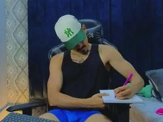 lukee_taylor on Flirt4Free 