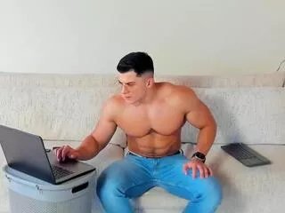 Offline maximo_de_la_vega on Flirt4Free