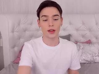 robert_rosenberg on Flirt4Free 